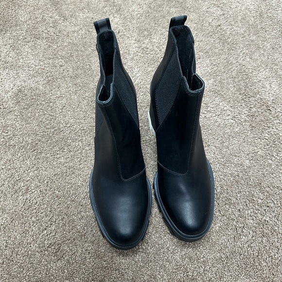 Sorel Shoes - Sorel Black Ankle Booties